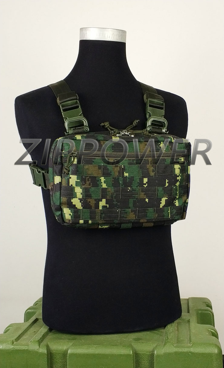 （ √ ）( 240 )  中号 EDC 多用途胸包