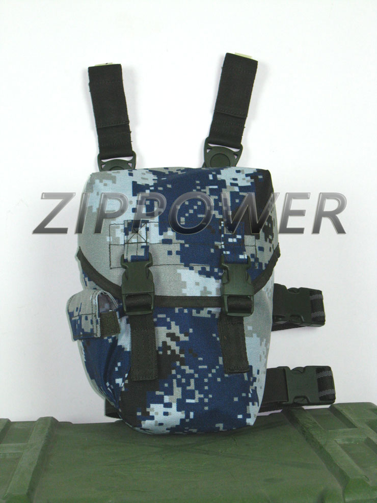 （ √ ）( 170 )  腿部防毒面具袋